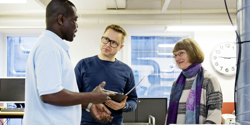 Arbejdspladsvurderingen er et vigtigt redskab til at forbedre arbejdsmiljøet. Arbejdspladsvurderingen er et vigtigt redskab til at forbedre arbejdsmiljøet.